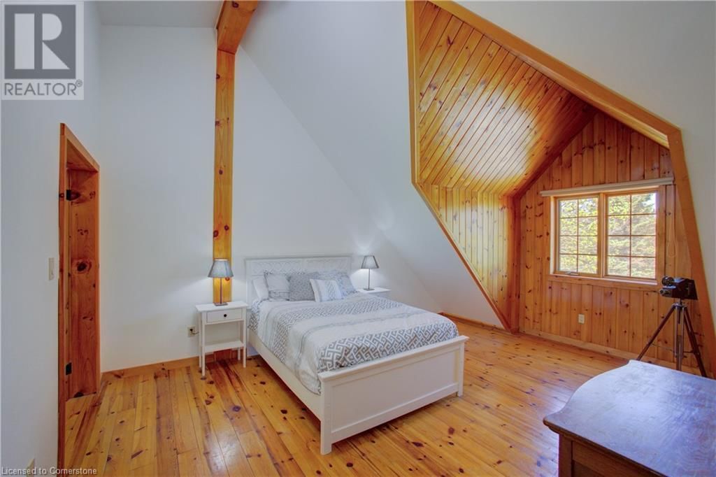 802080 GREY ROAD 40 Image 13