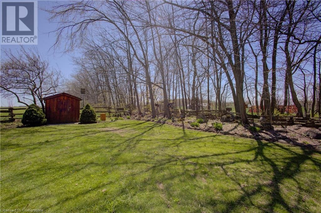 802080 GREY ROAD 40 Image 20