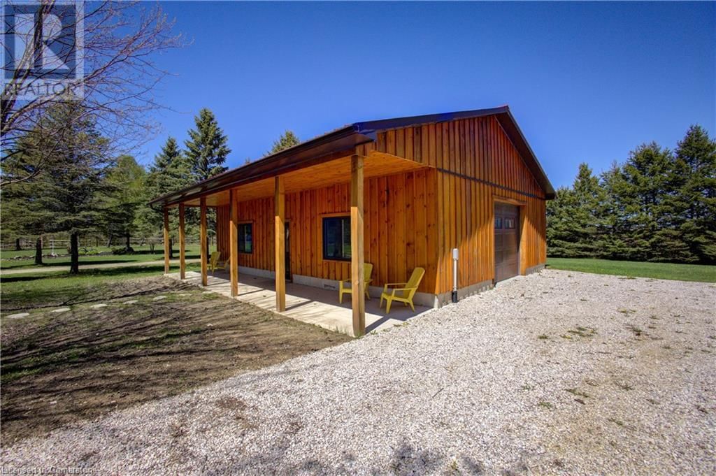 802080 GREY ROAD 40 Image 25