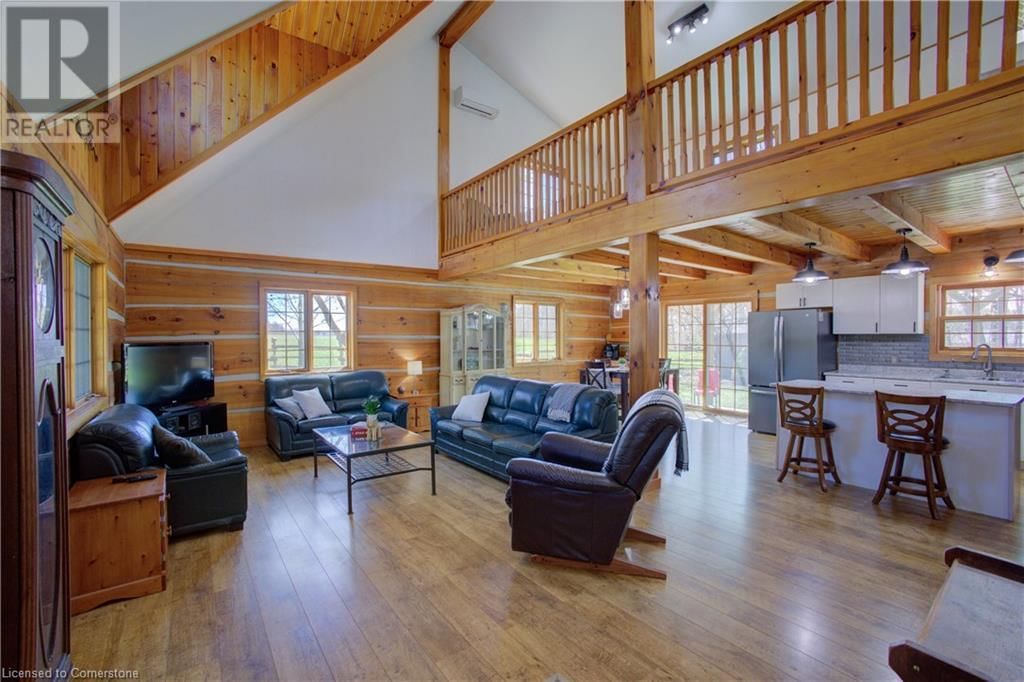 802080 GREY ROAD 40 Image 4