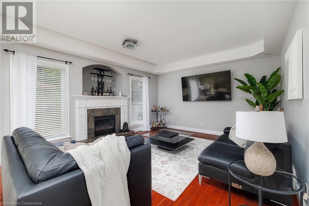 679 SALZBURG DRIVE Image 11