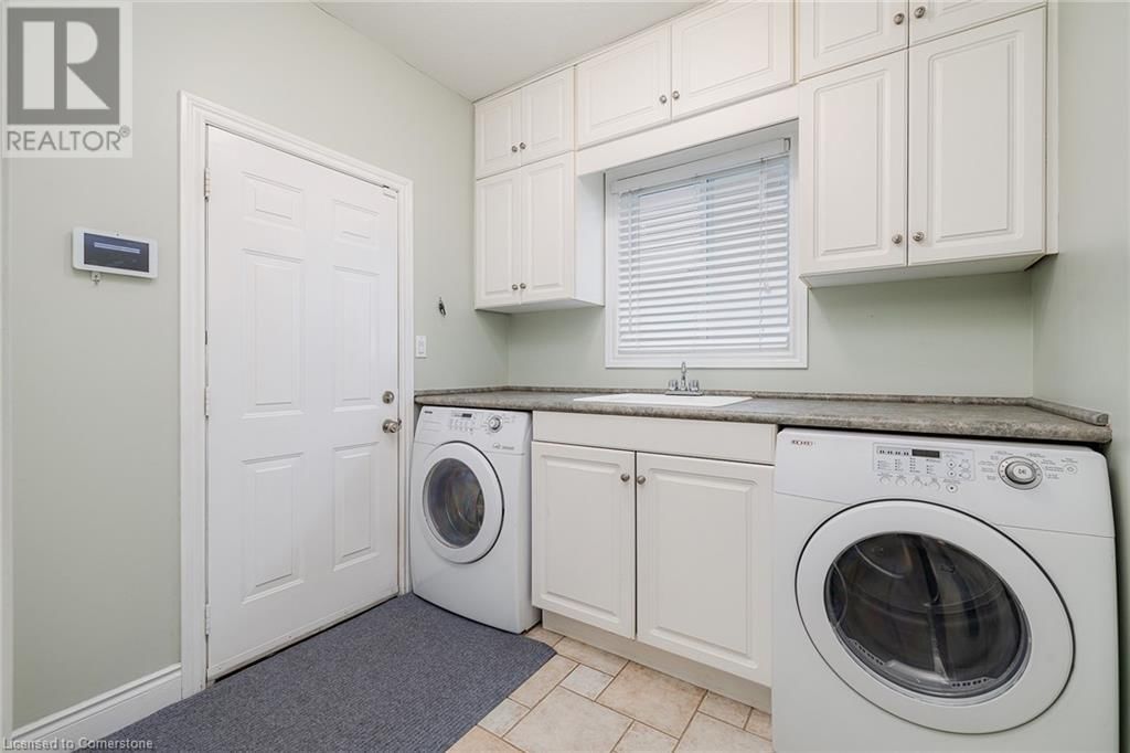 679 SALZBURG DRIVE Image 13
