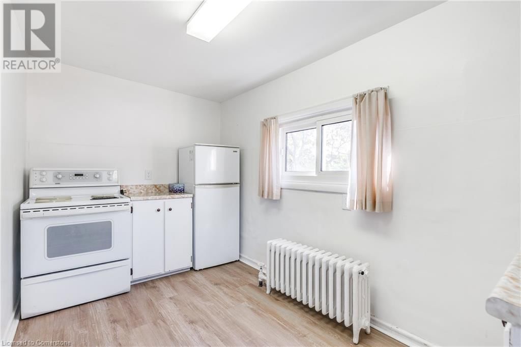45 EAST BEND AVENUE NORTH Image 18