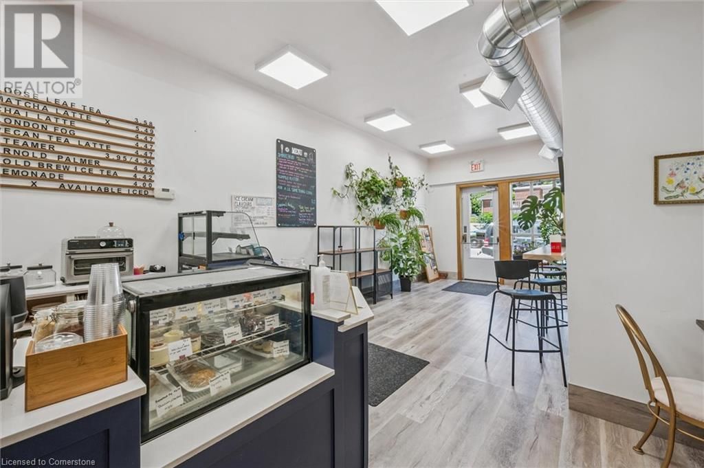 1406 KING STREET NORTH Image 11