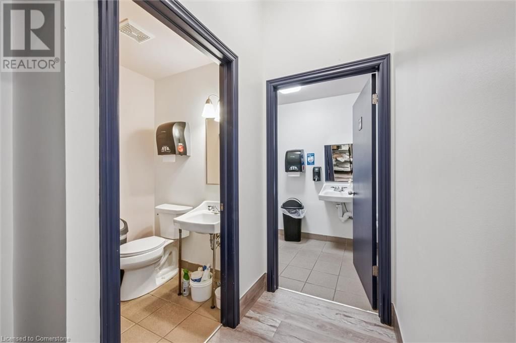 1406 KING STREET NORTH Image 13