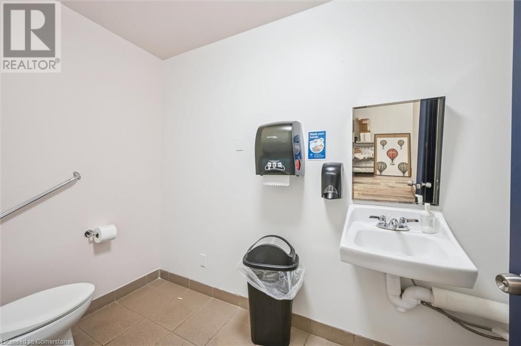 1406 KING STREET NORTH Image 14