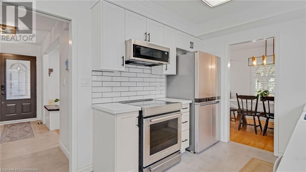 8 JESSICA DRIVE Image 15