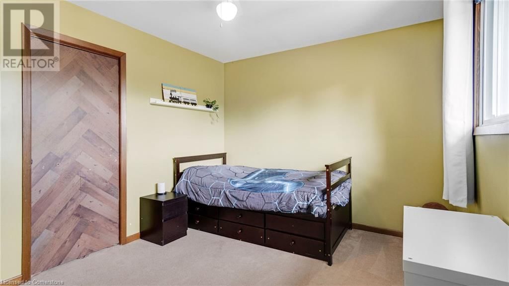 8 JESSICA DRIVE Image 22