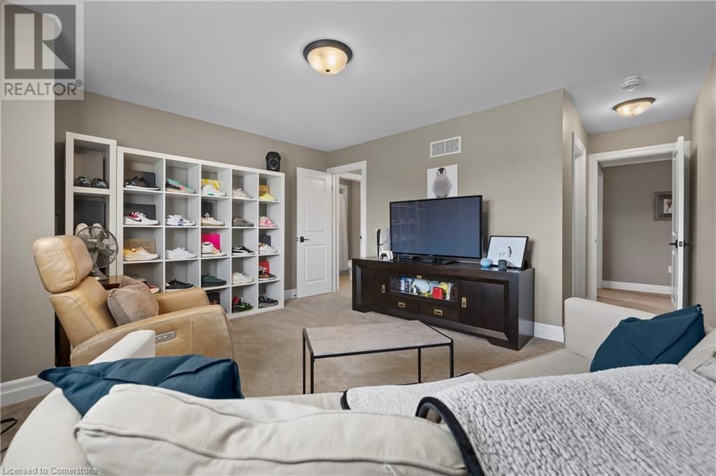 546 MANOR RIDGE CRESCENT Image 34