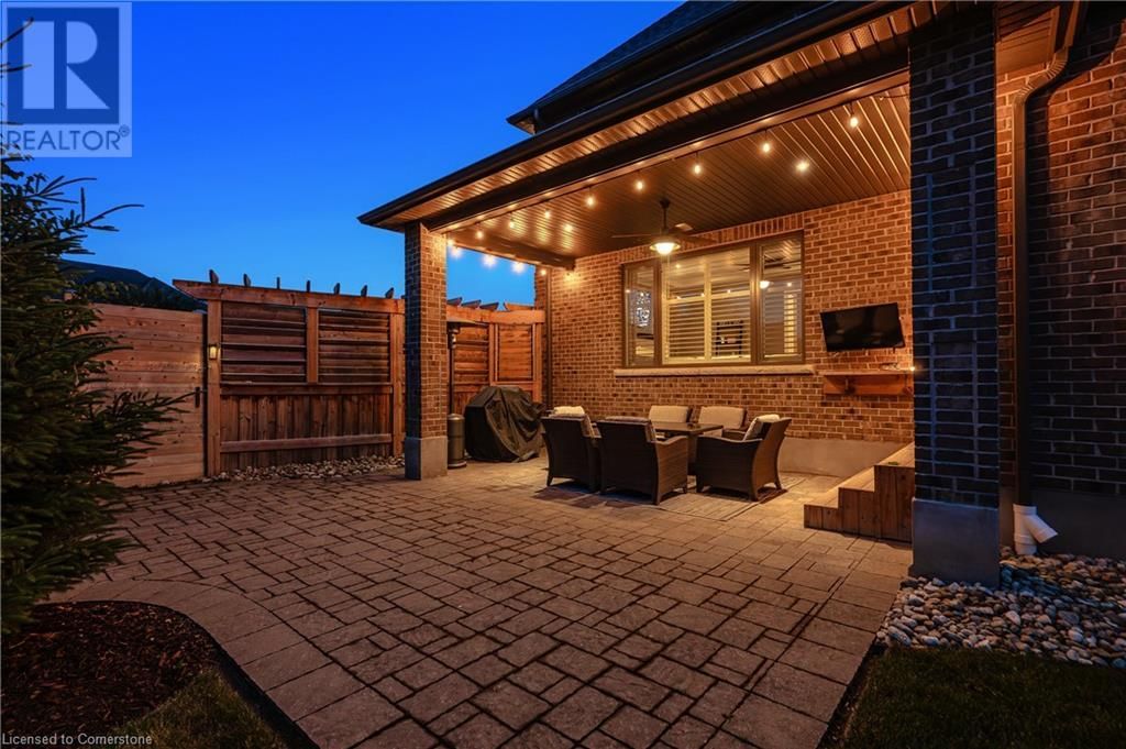 546 MANOR RIDGE CRESCENT Image 45