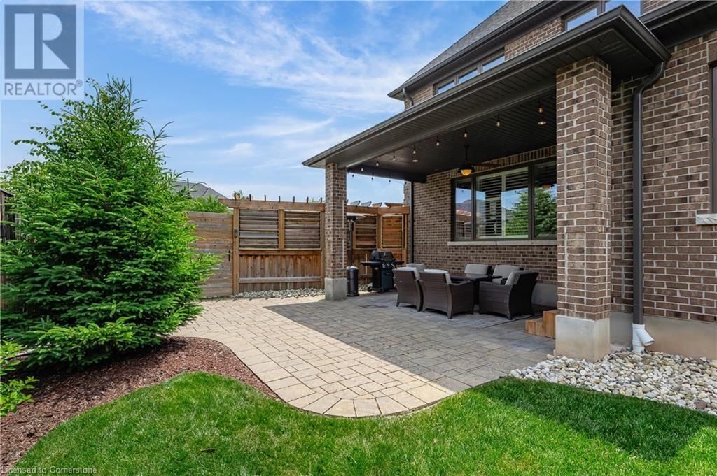 546 MANOR RIDGE CRESCENT Image 46