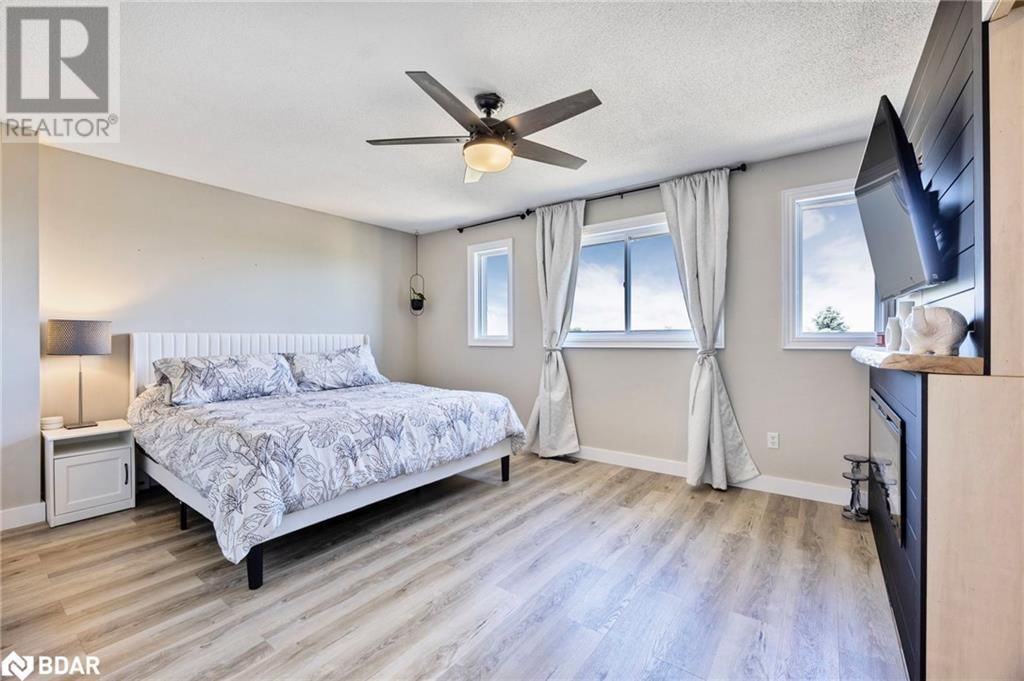 32 BLACK WILLOW DRIVE Image 25