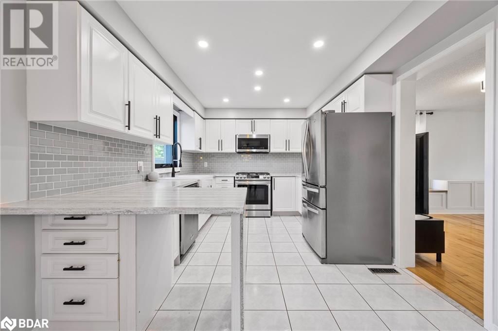 32 BLACK WILLOW DRIVE Image 6