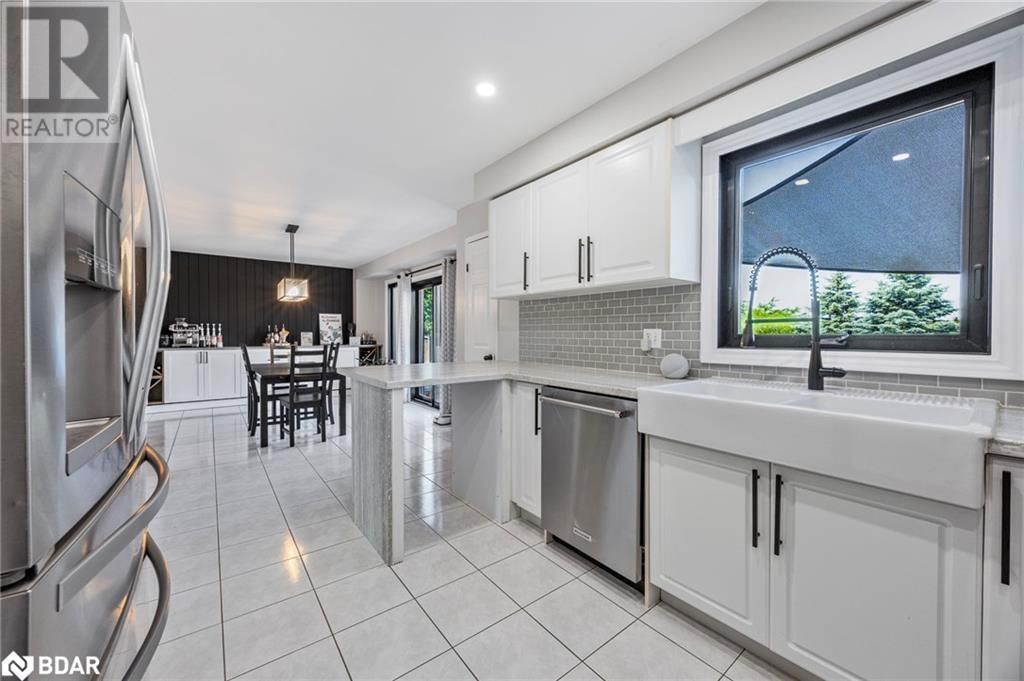 32 BLACK WILLOW DRIVE Image 8