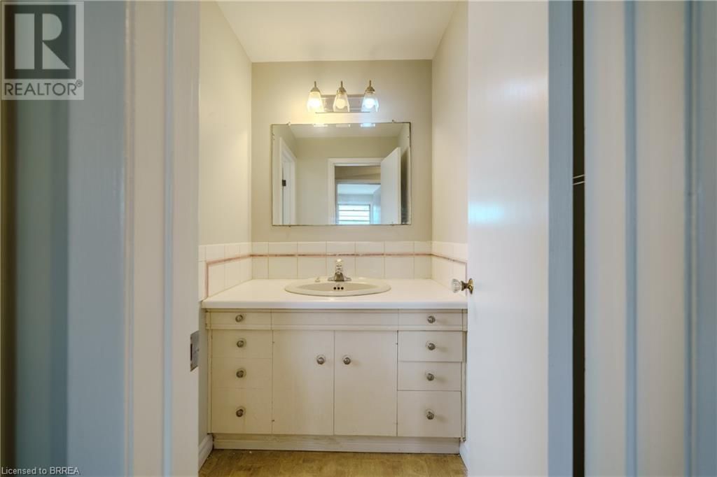 234 GRAND STREET Image 18