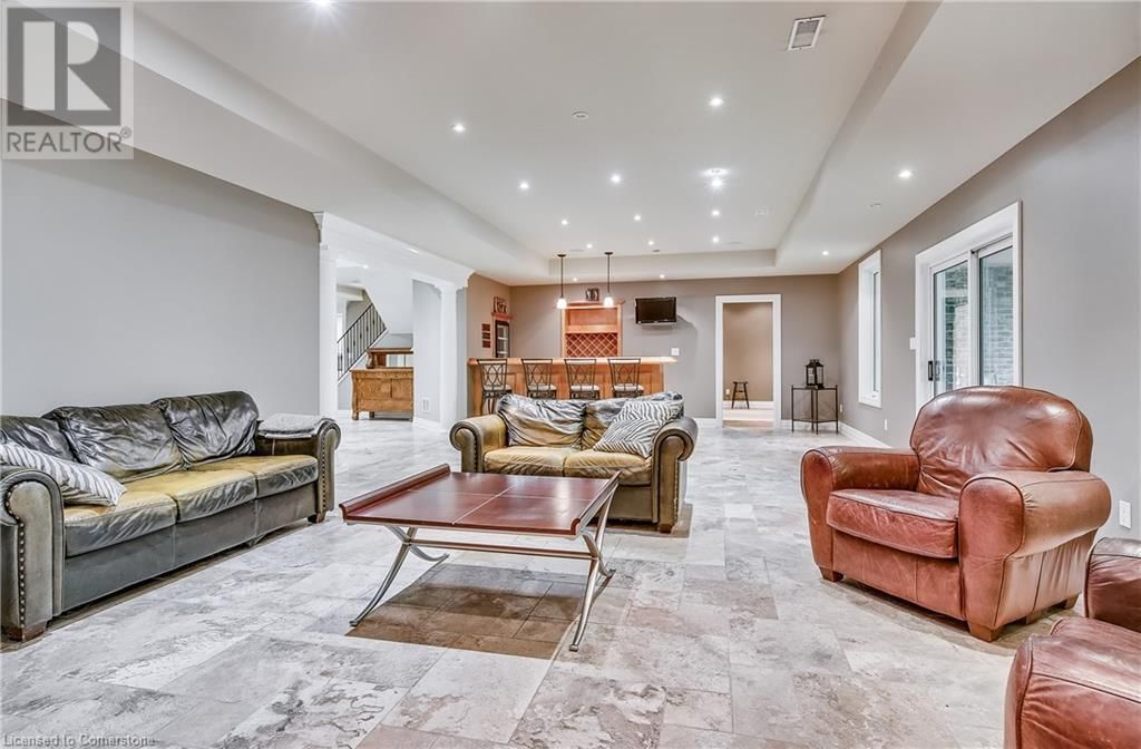 6431 ROCKCLIFFE Image 37