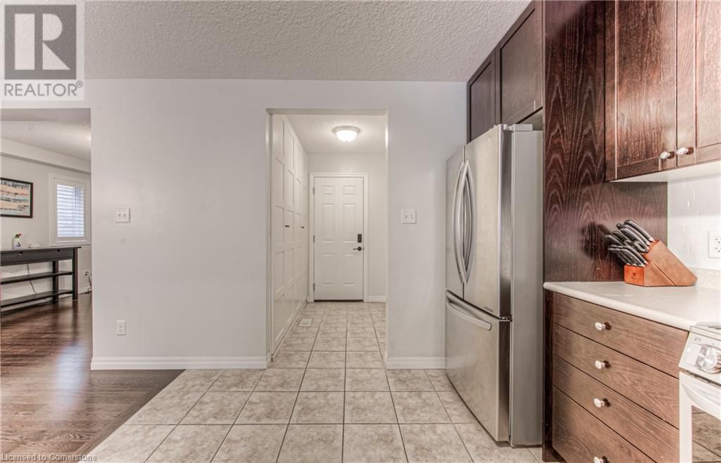403 MOORLANDS CRESCENT Image 14