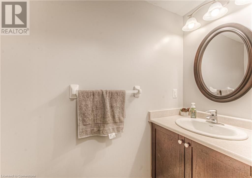 403 MOORLANDS CRESCENT Image 19