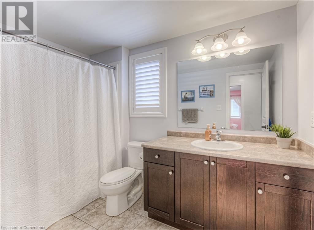 403 MOORLANDS CRESCENT Image 26