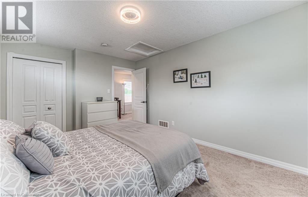 403 MOORLANDS CRESCENT Image 36