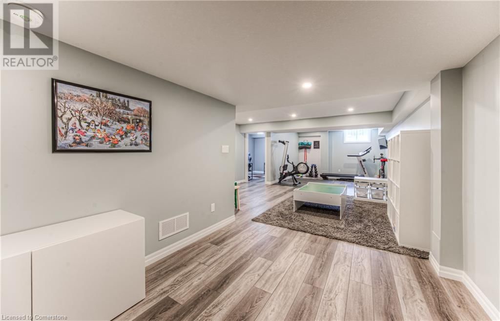 403 MOORLANDS CRESCENT Image 38