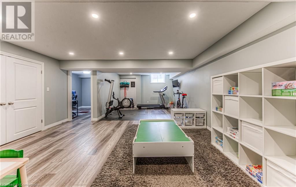 403 MOORLANDS CRESCENT Image 39