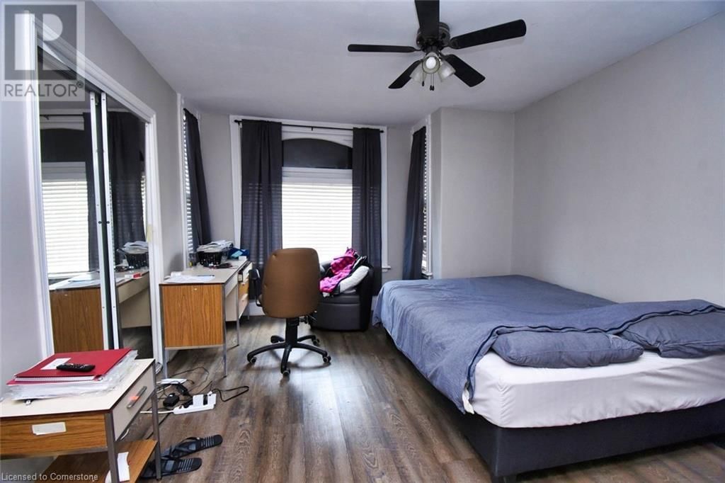 242 JAMES STREET SOUTH Image 23