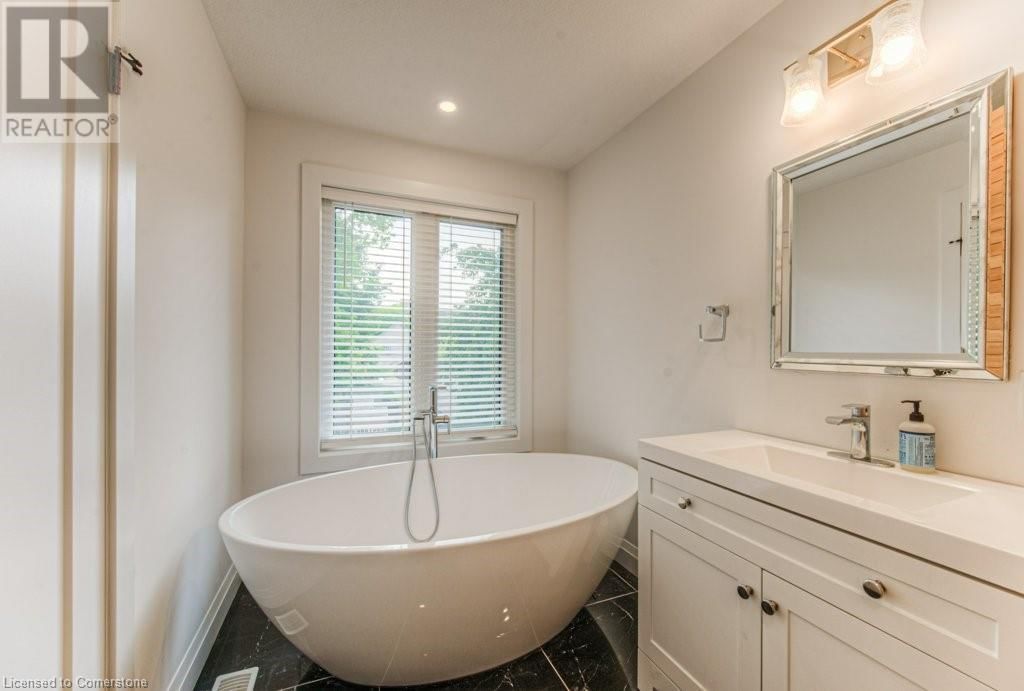 81 FIFTH AVENUE Image 19