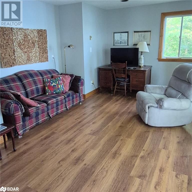 98 MCLEISH DRIVE Image 9