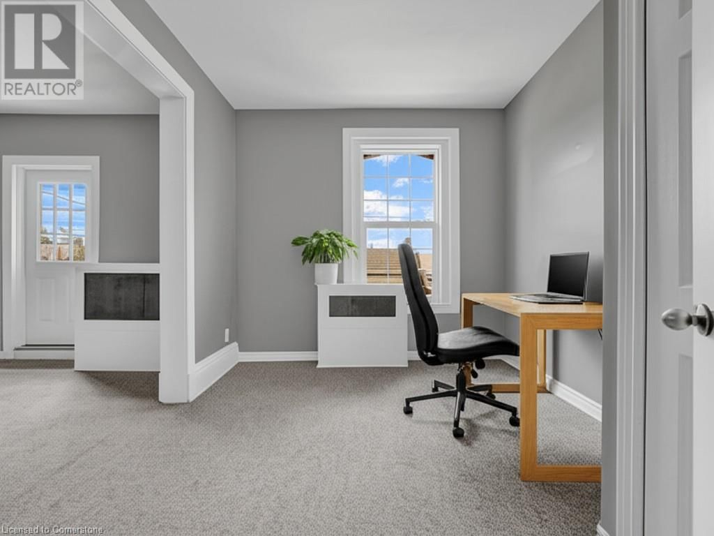 214 MARY STREET Image 25