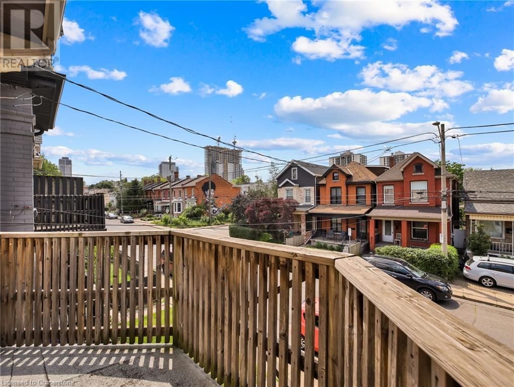 214 MARY STREET Image 28