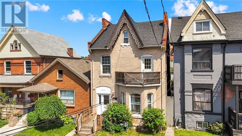 214 MARY STREET Image 3