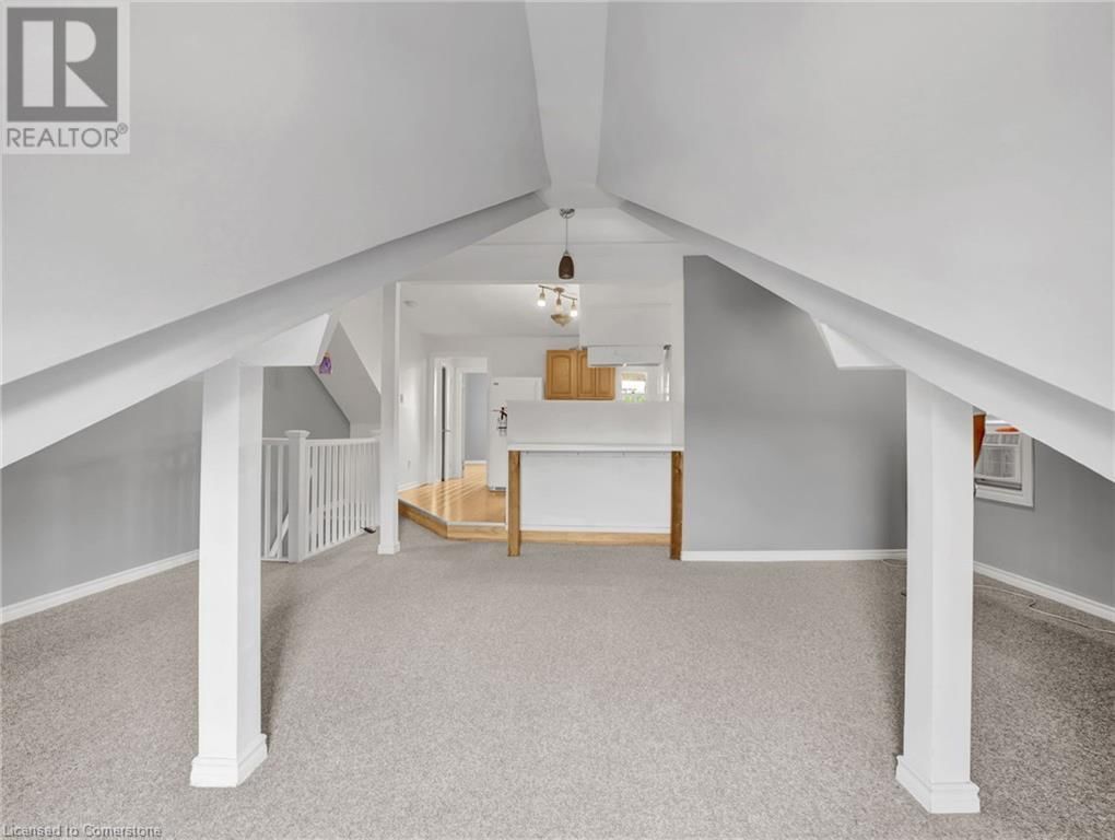 214 MARY STREET Image 30