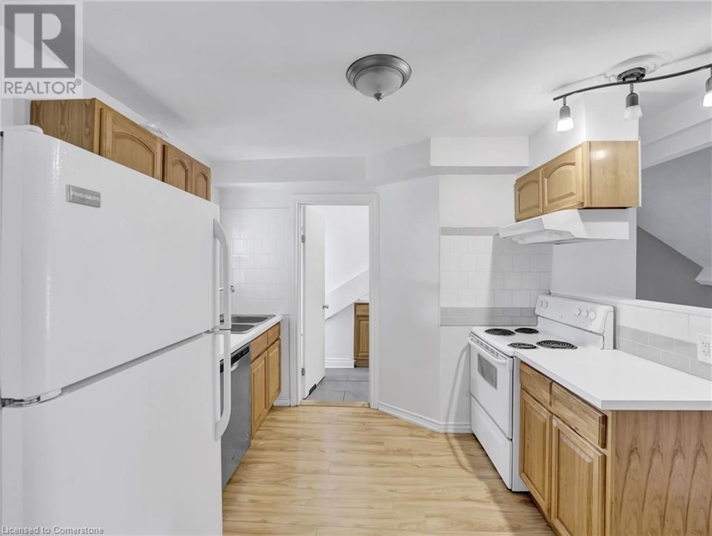 214 MARY STREET Image 33