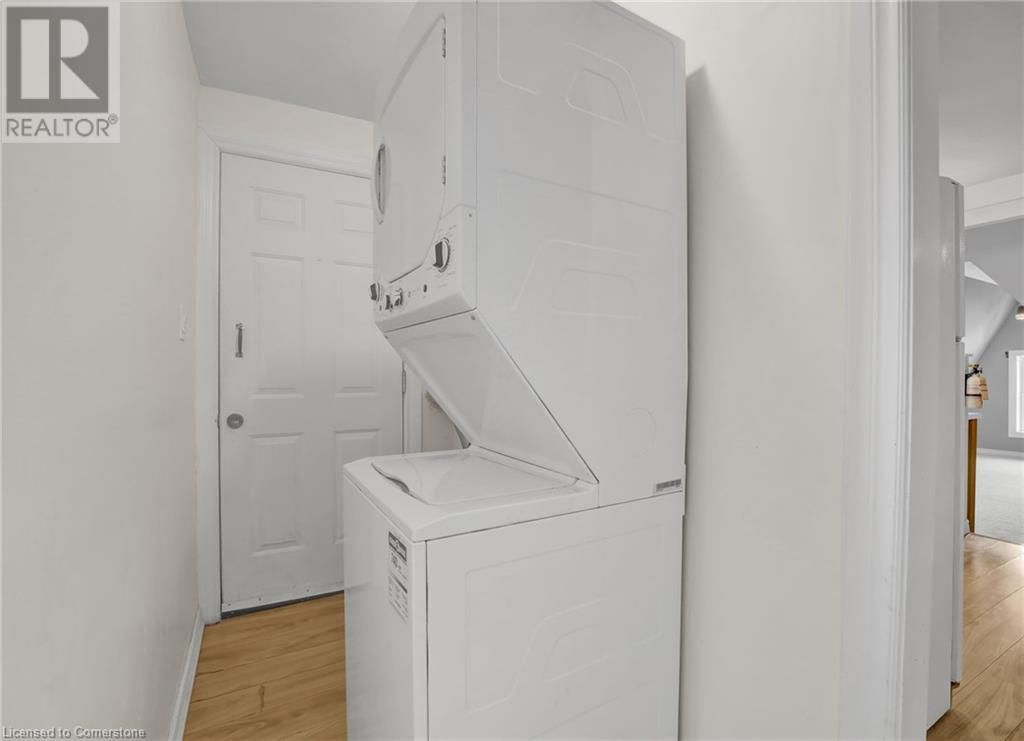 214 MARY STREET Image 36
