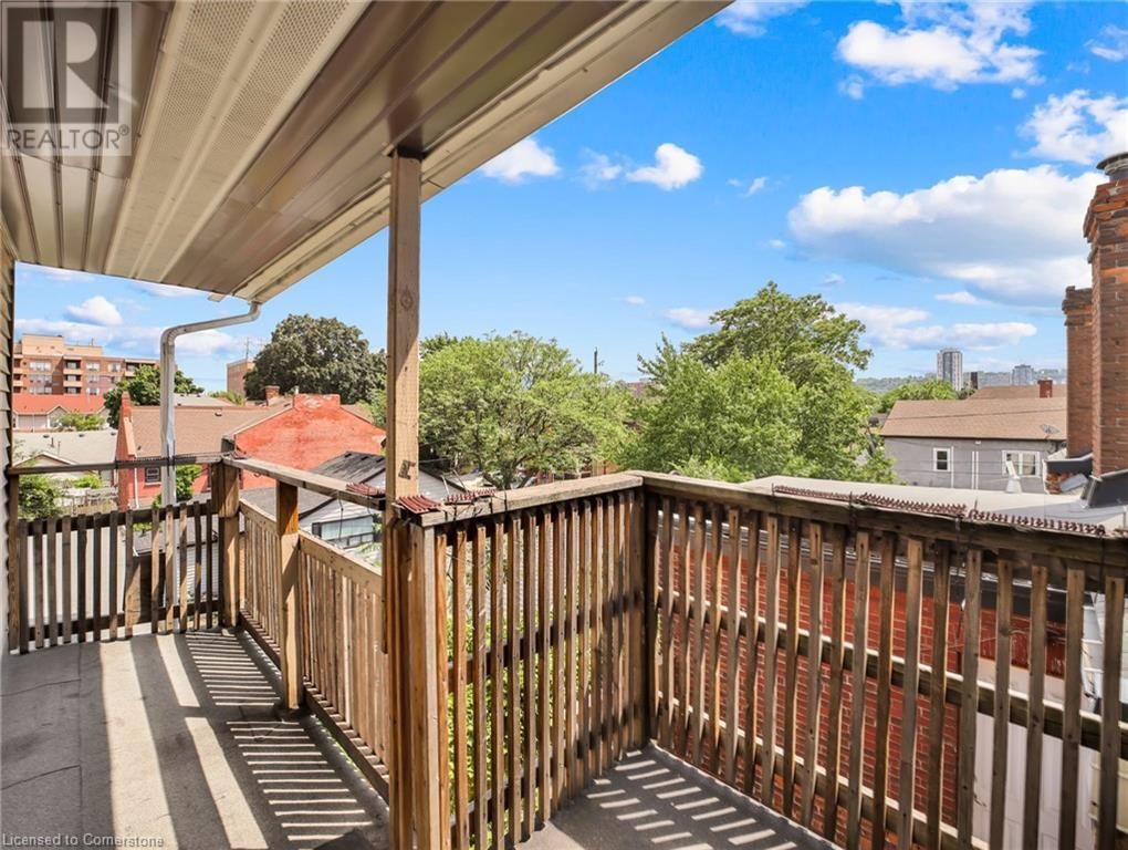 214 MARY STREET Image 37