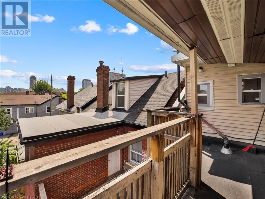 214 MARY STREET Image 38