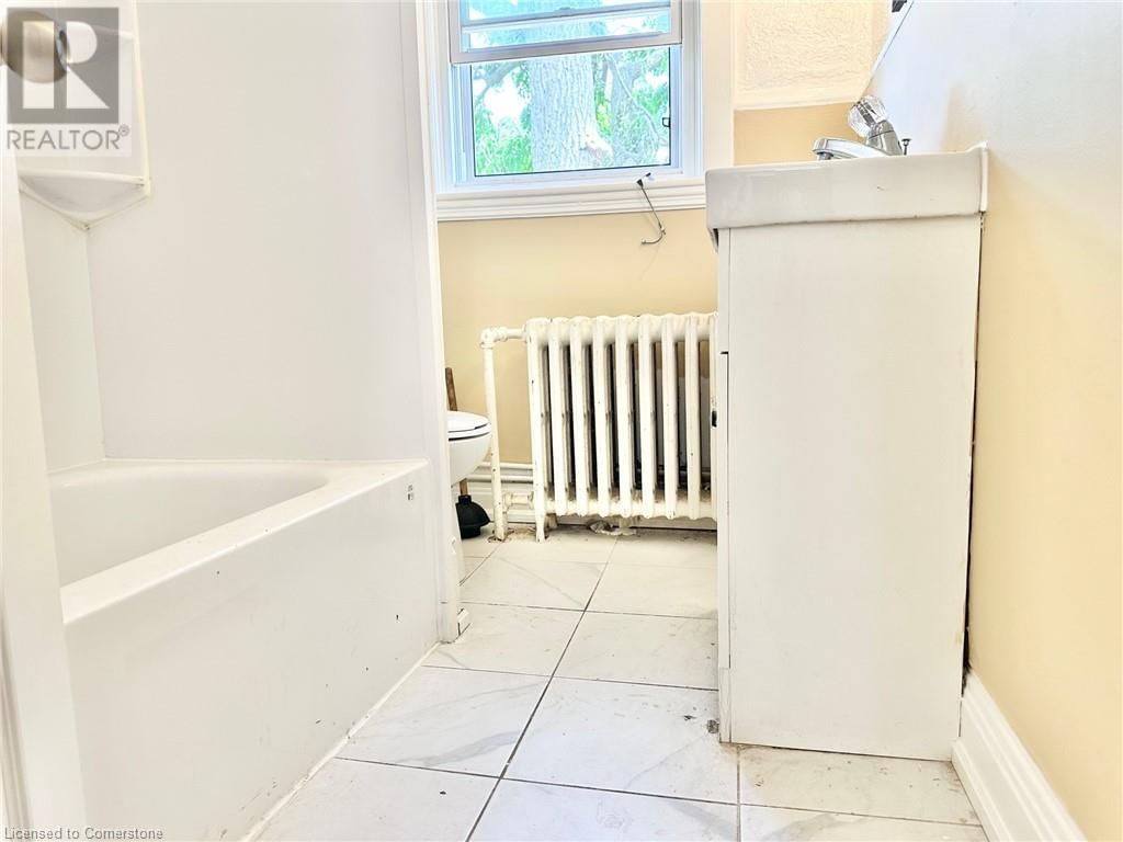 215 ROSEWOOD ROAD Image 24