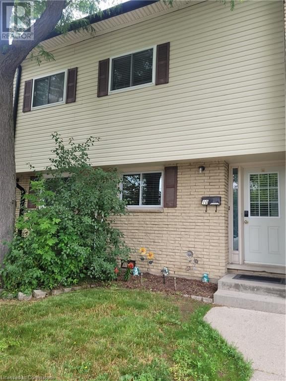 10 - 211 VERONICA DRIVE Image 1