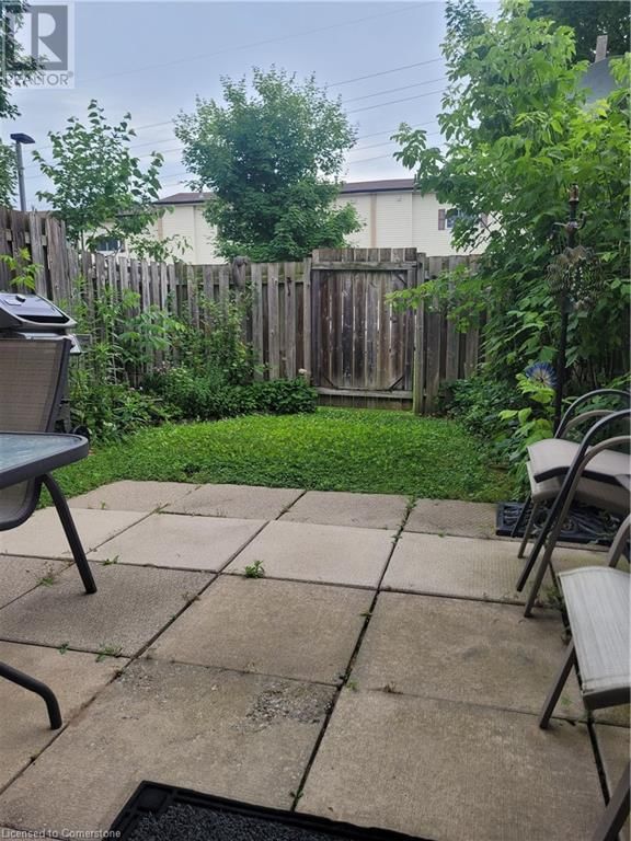 10 - 211 VERONICA DRIVE Image 15