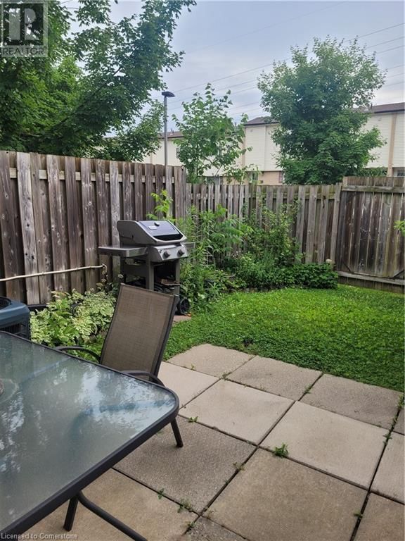 10 - 211 VERONICA DRIVE Image 16