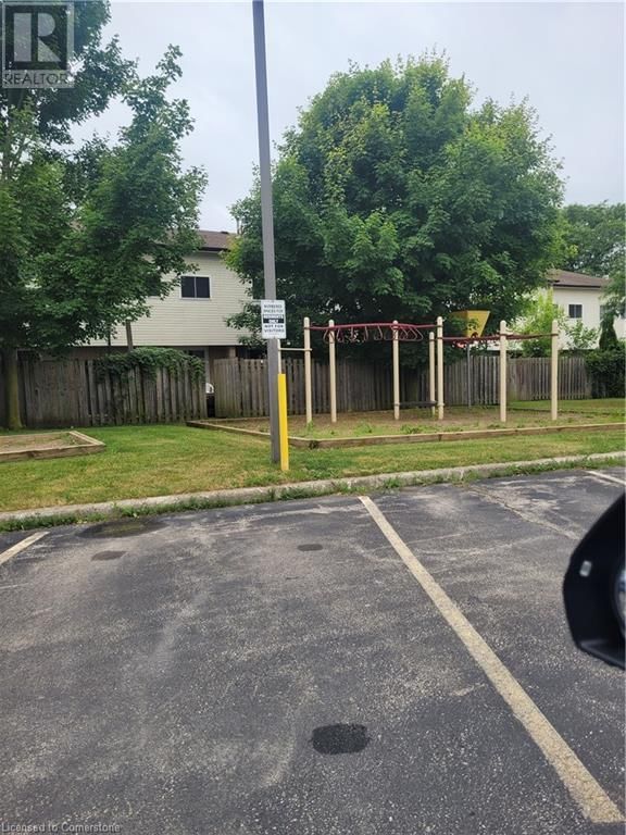 10 - 211 VERONICA DRIVE Image 23