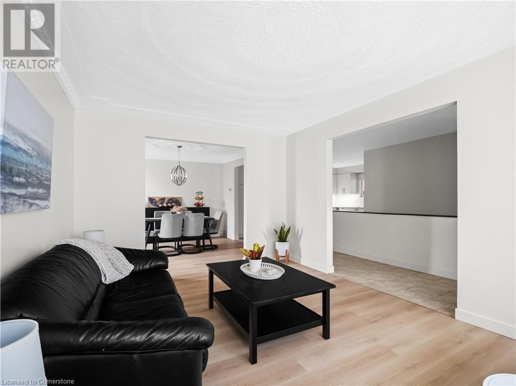 55 SUMMERHILL CRESCENT Image 10