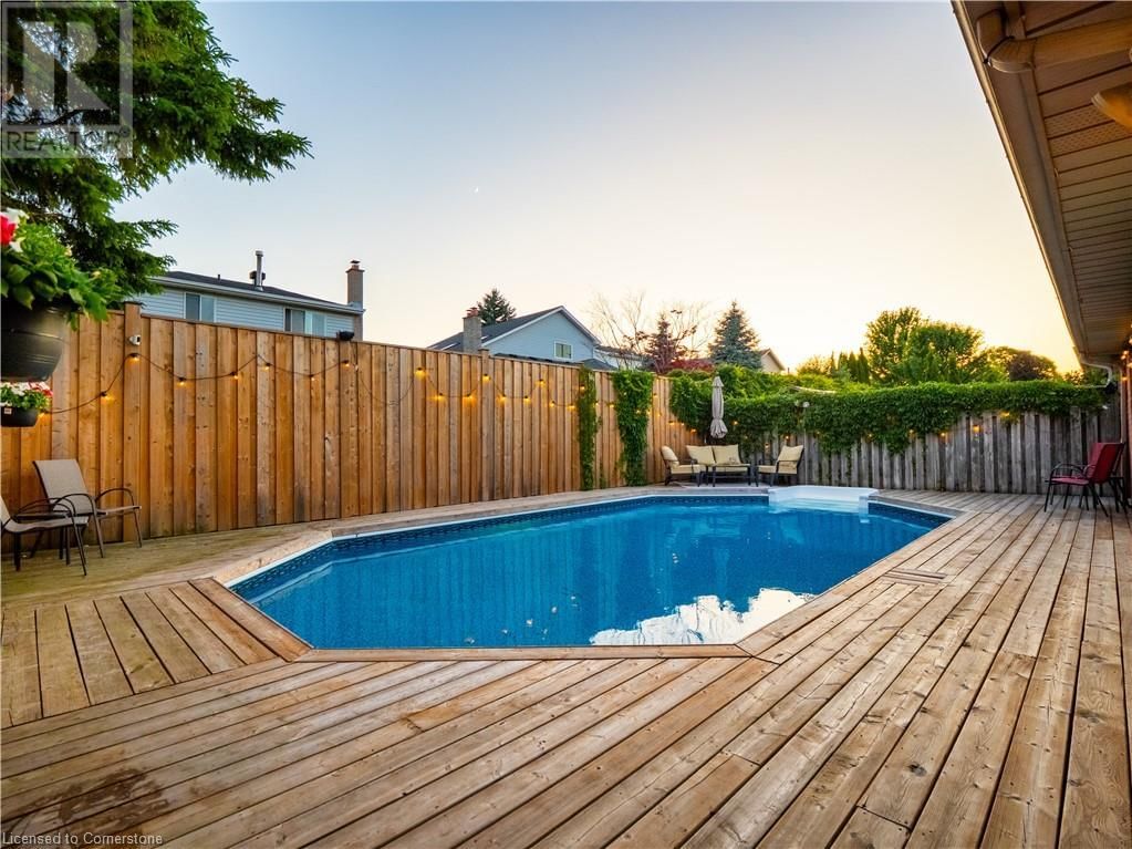 55 SUMMERHILL CRESCENT Image 32
