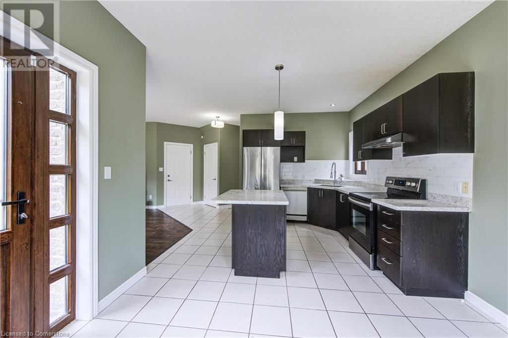 741 SPITFIRE STREET Image 14