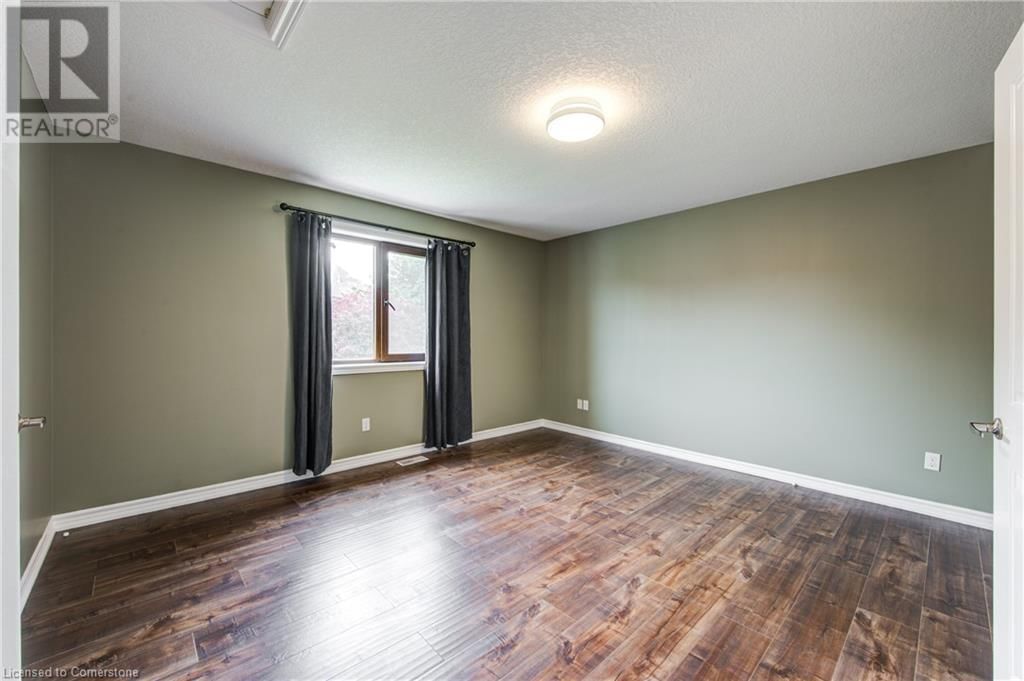 741 SPITFIRE STREET Image 24
