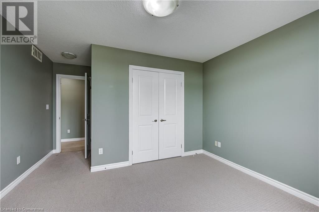 741 SPITFIRE STREET Image 32