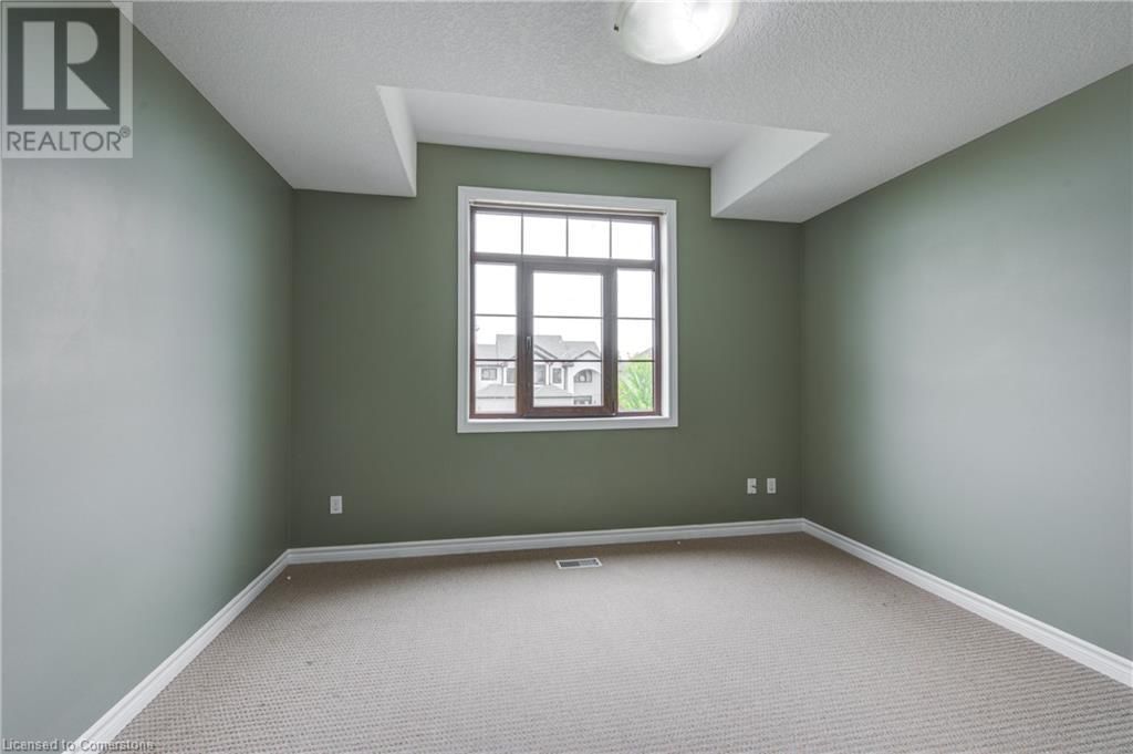 741 SPITFIRE STREET Image 33