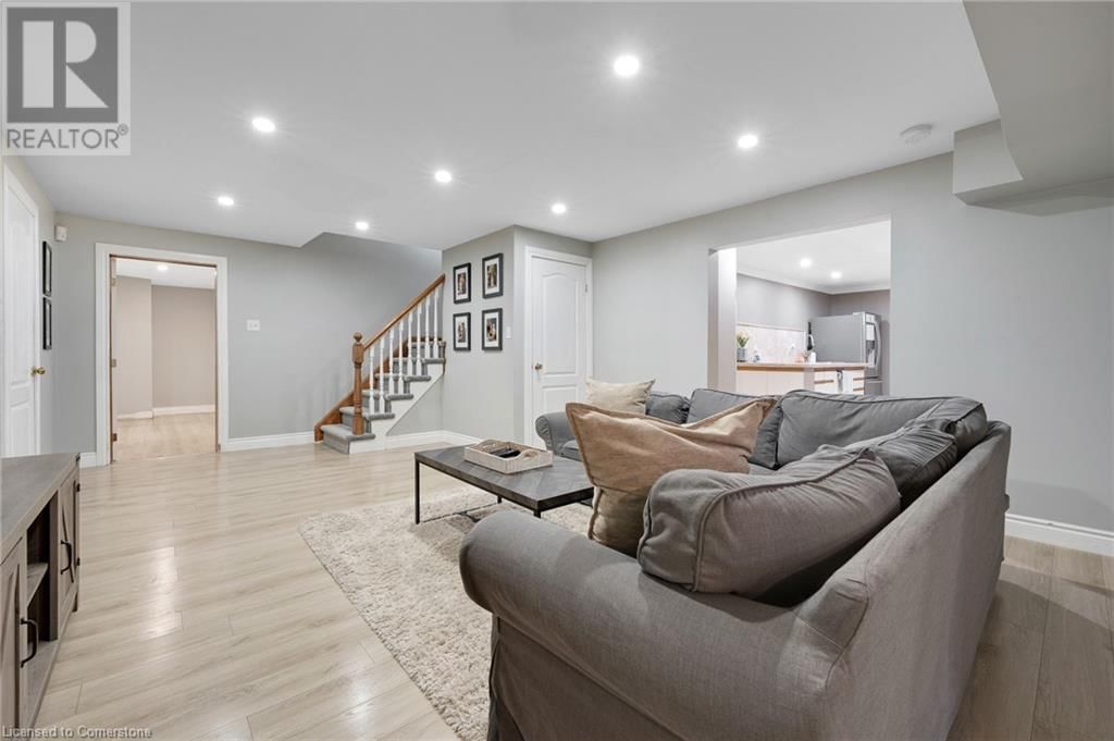 422 PINNACLE DRIVE Image 34