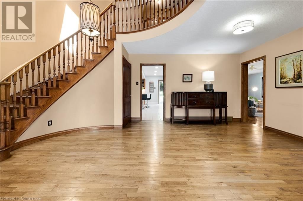 422 PINNACLE DRIVE Image 4